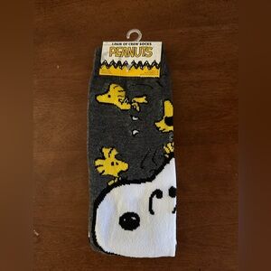 Peanuts Gray Socks with Snoopy and Woodstock